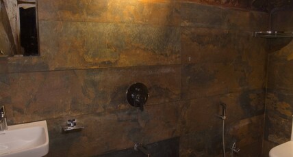 Foggy Knolls Resort Room Type - Cave Suites Aattam