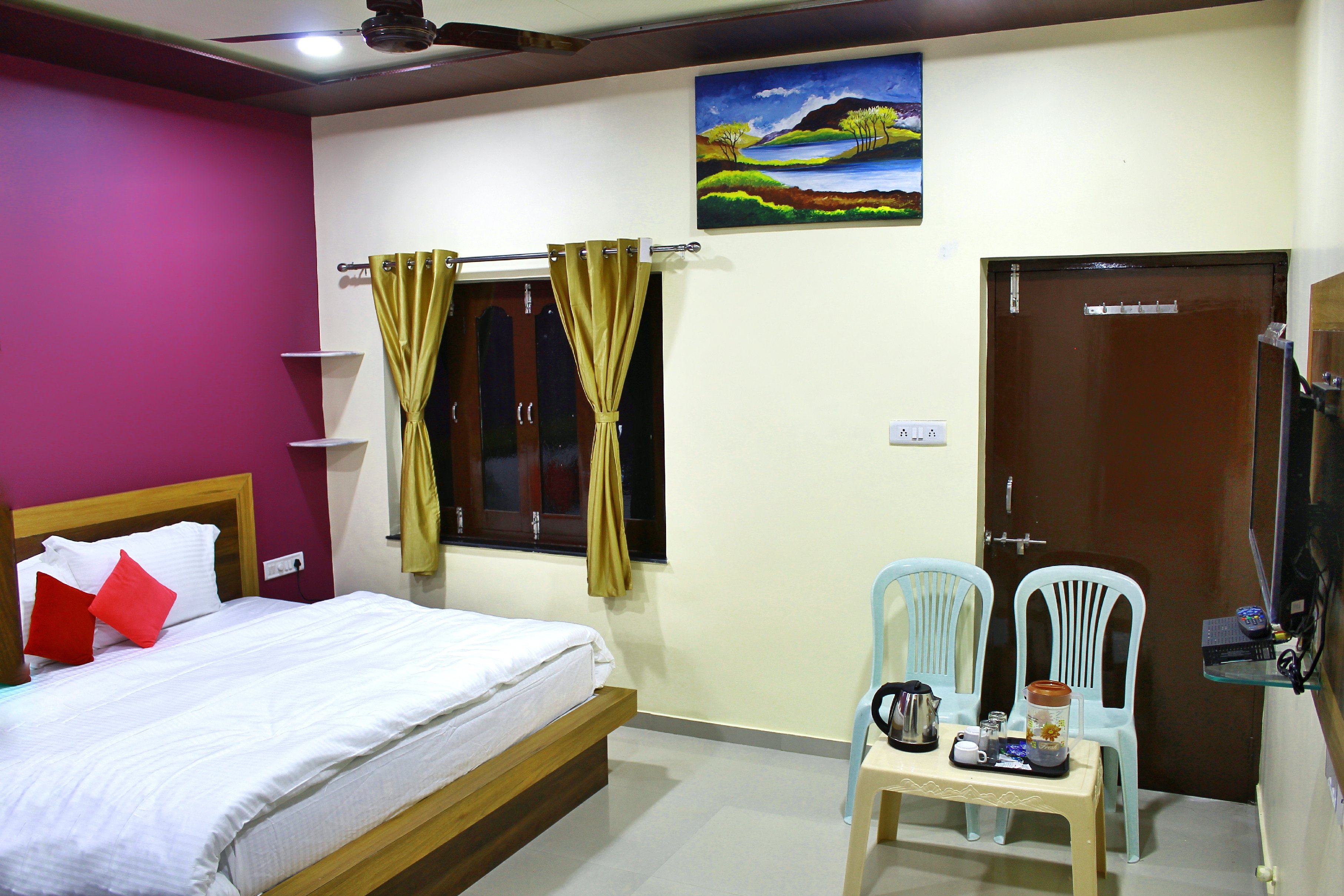 Arbudanchal View Homestay - Tap to explore photos