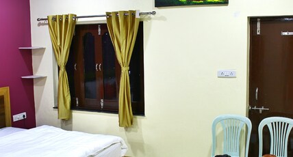 Arbudanchal View Homestay Room Type - Deluxe Couple Room