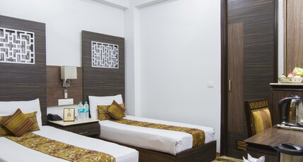 Hotel Sunstar Heights Room Type - Compact Room