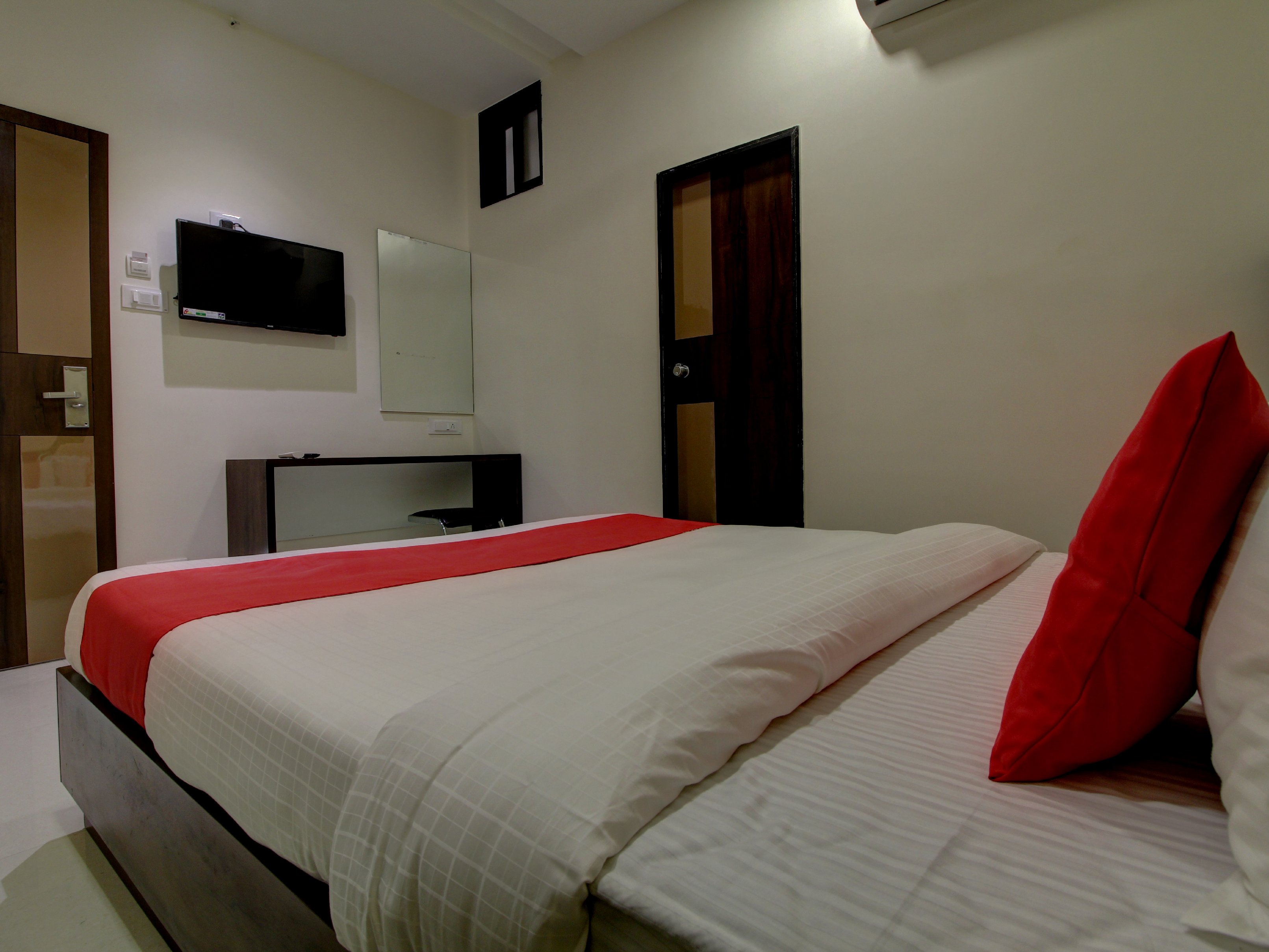 T M REGENCY - Tap to explore photos