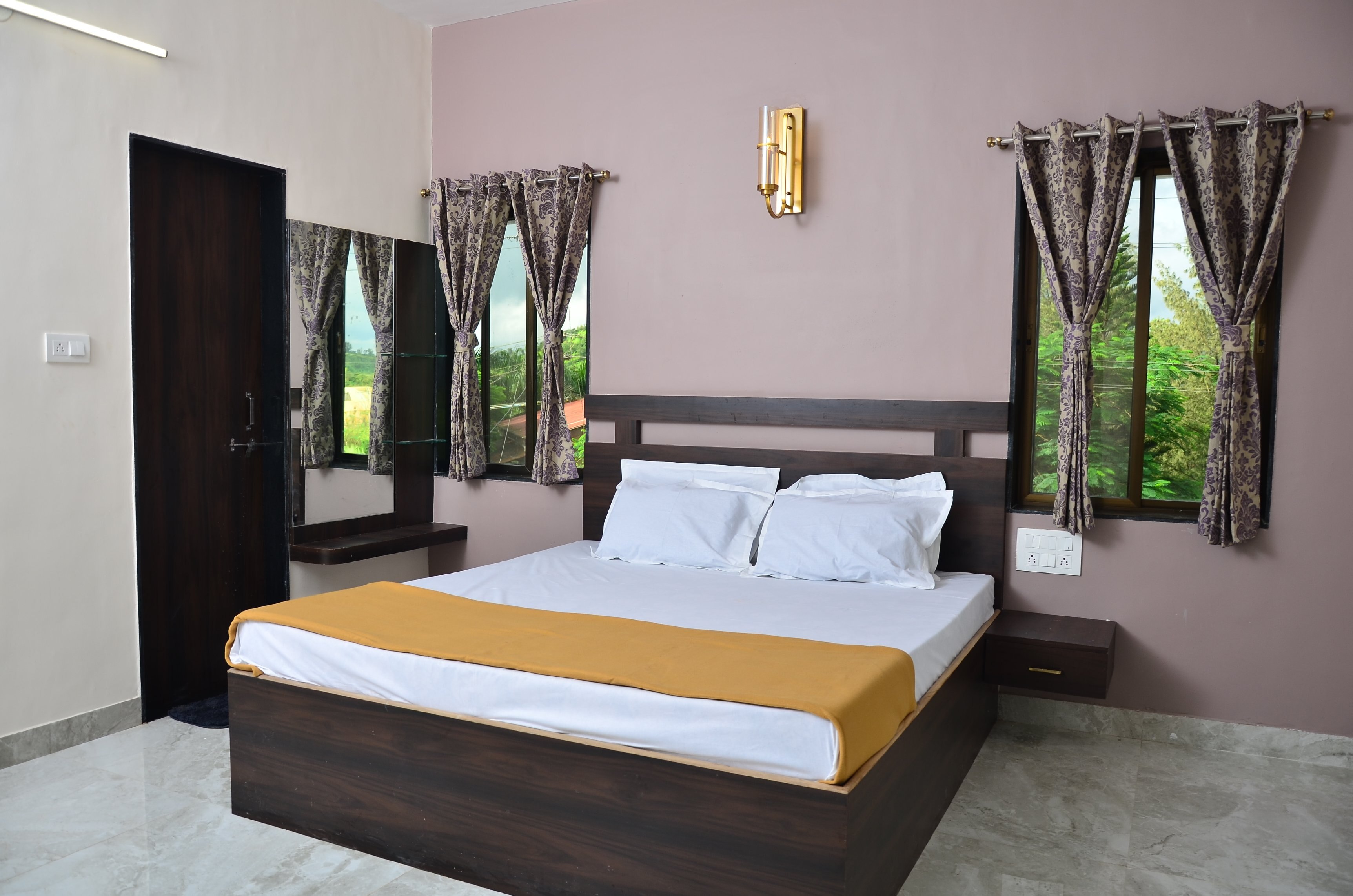 Royal Escape Lonavla - Tap to explore photos