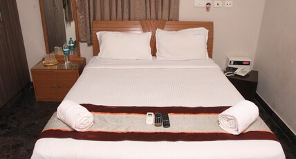 RITHIKHA INN Room Type - Deluxe Room