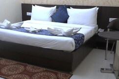 Omatra Homestay | Rooms at Green Leaf