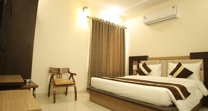 HOTEL AMBER Room Type - Royal Suits