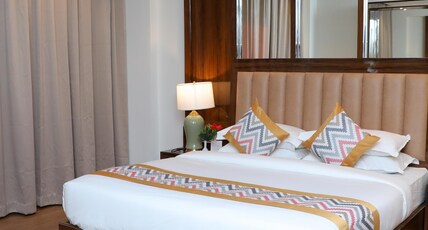 HOTEL OAKTREE Room Type - GRAND ROOM