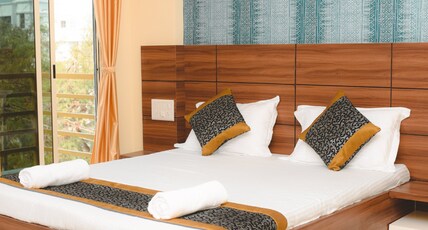 ILIF 2727 SAI PALACE Room Type - Luxury AC Room