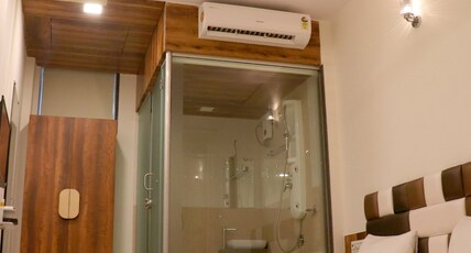 Hotel Avirahi Room Type - SUPER DELUXE (DOUBLE) AC