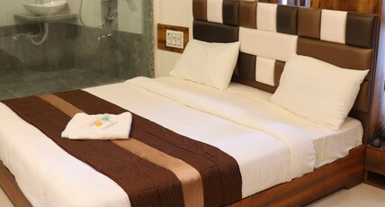 Hotel Avirahi Room Type - EXECUTIVE (DOUBLE) AC