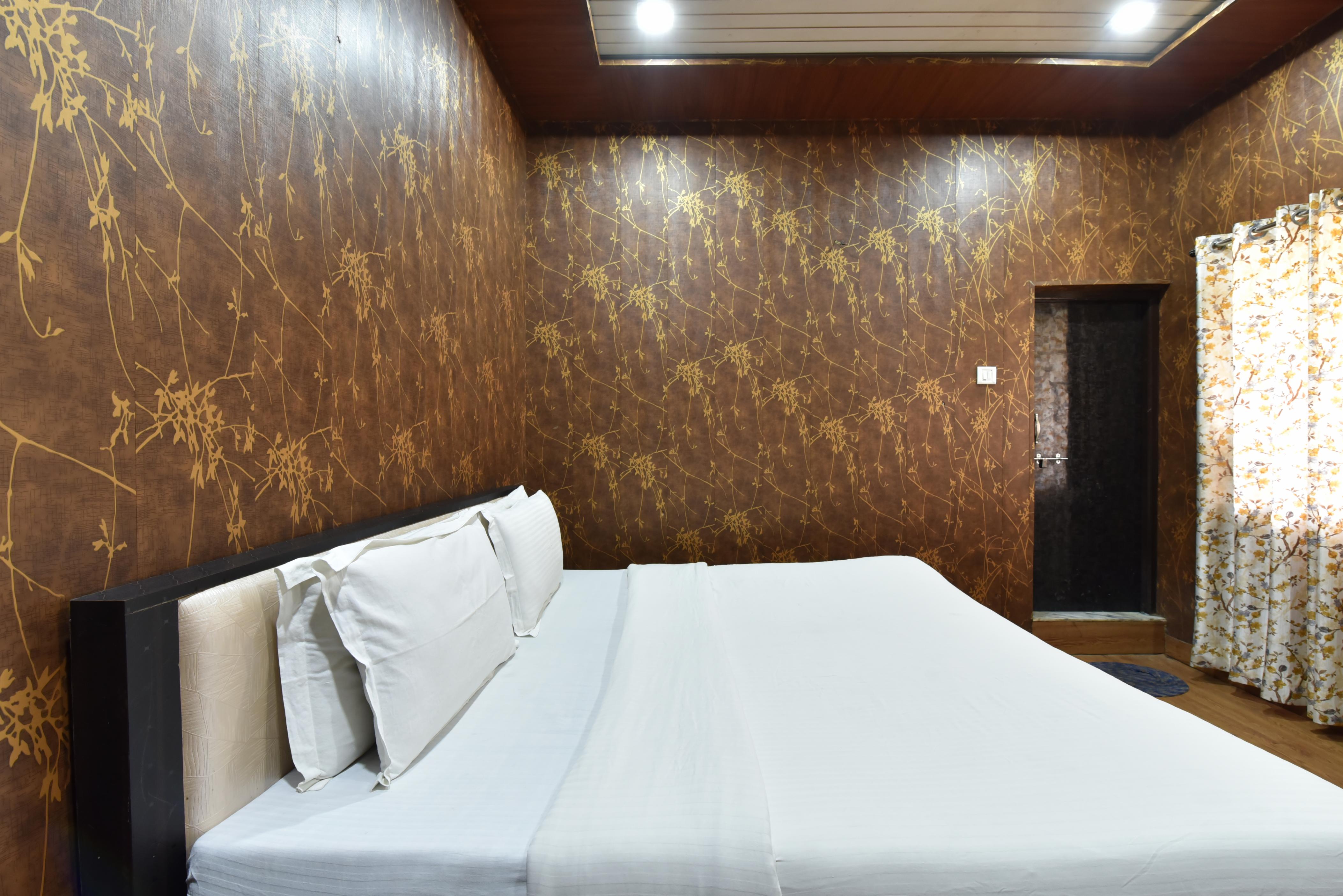 Hotel Jaisal Room Type - STANDARD AC