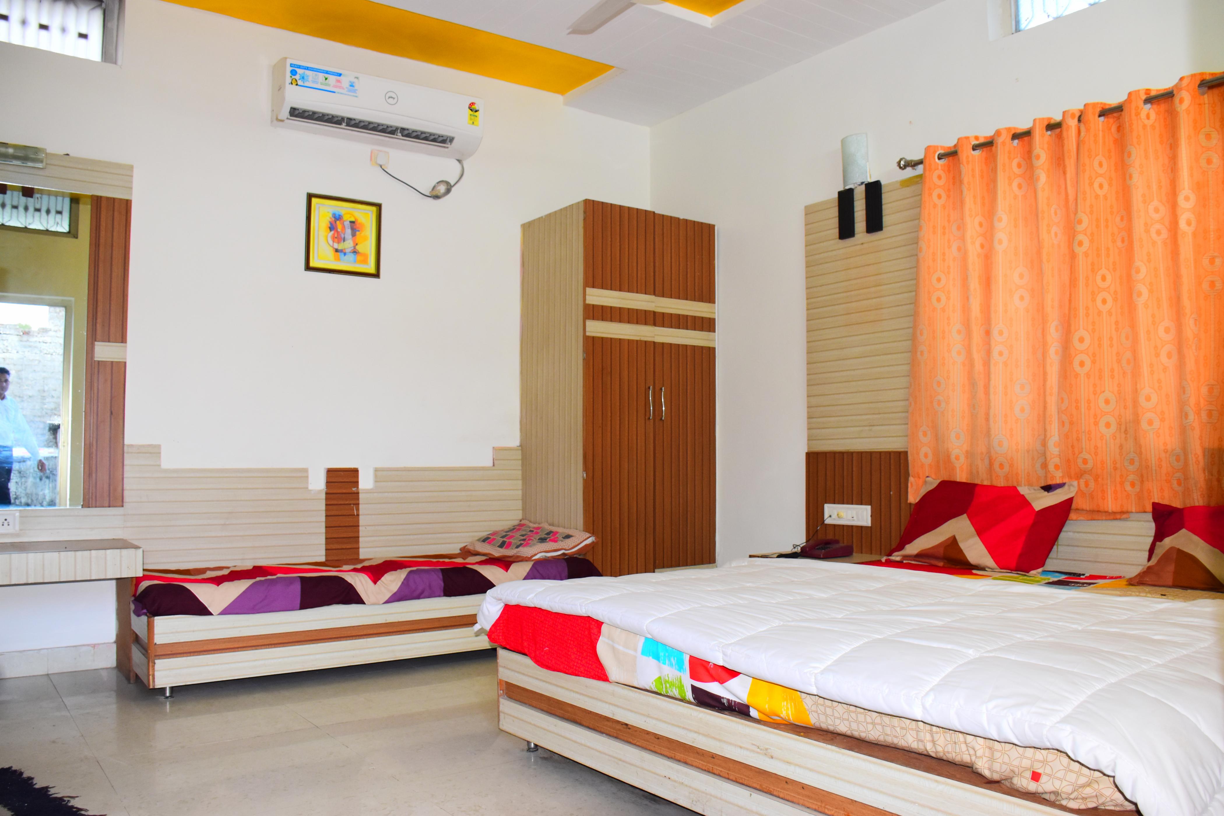 Hilltop Mount Abu - Tap to explore photos