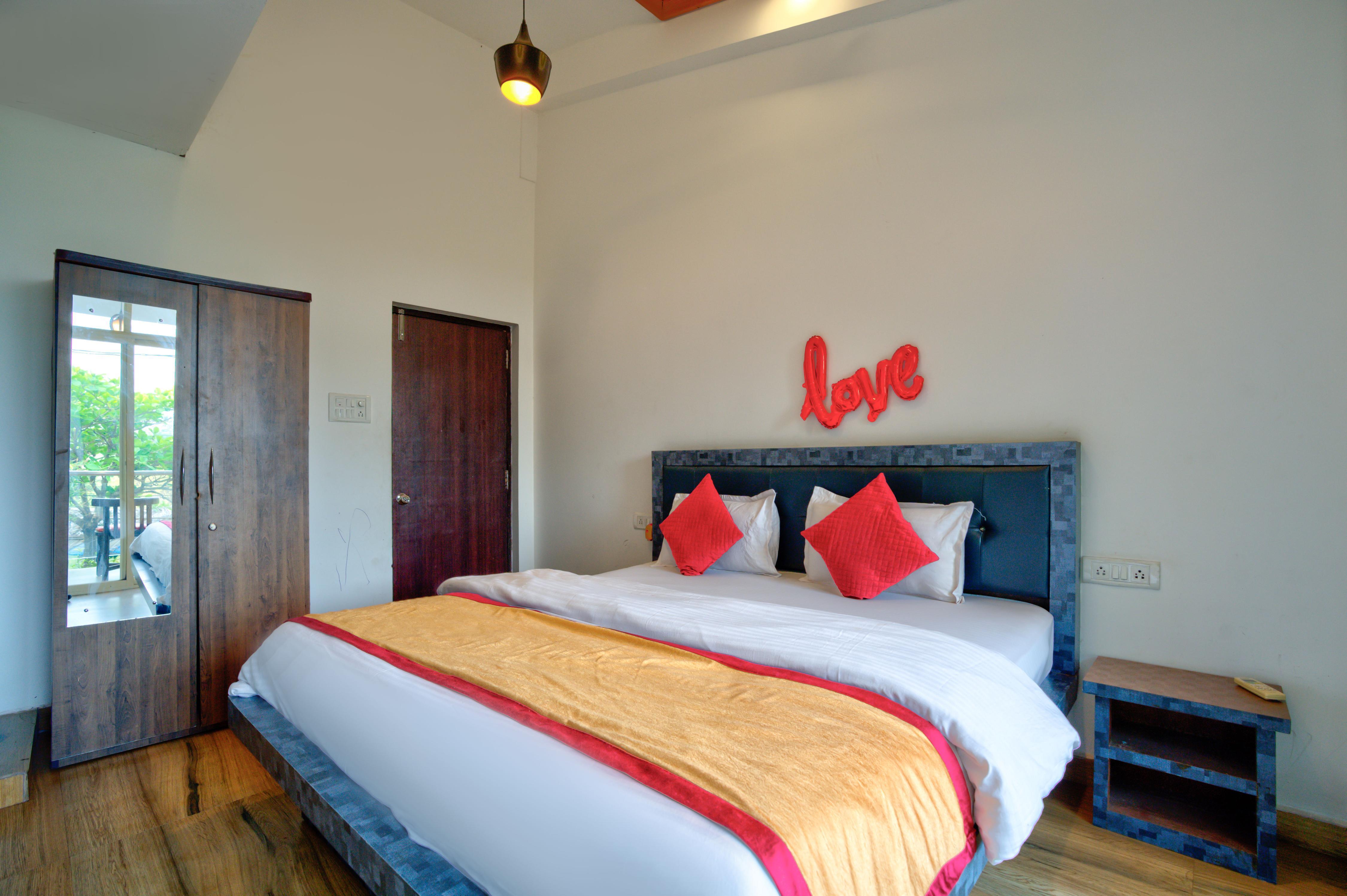 Amazing Baga Riverview | 2 BHK Apartment - Tap to explore photos