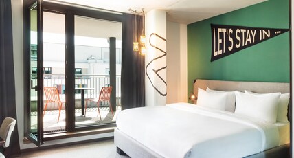 The Social Hub Berlin Mitte Room Type - Deluxe King