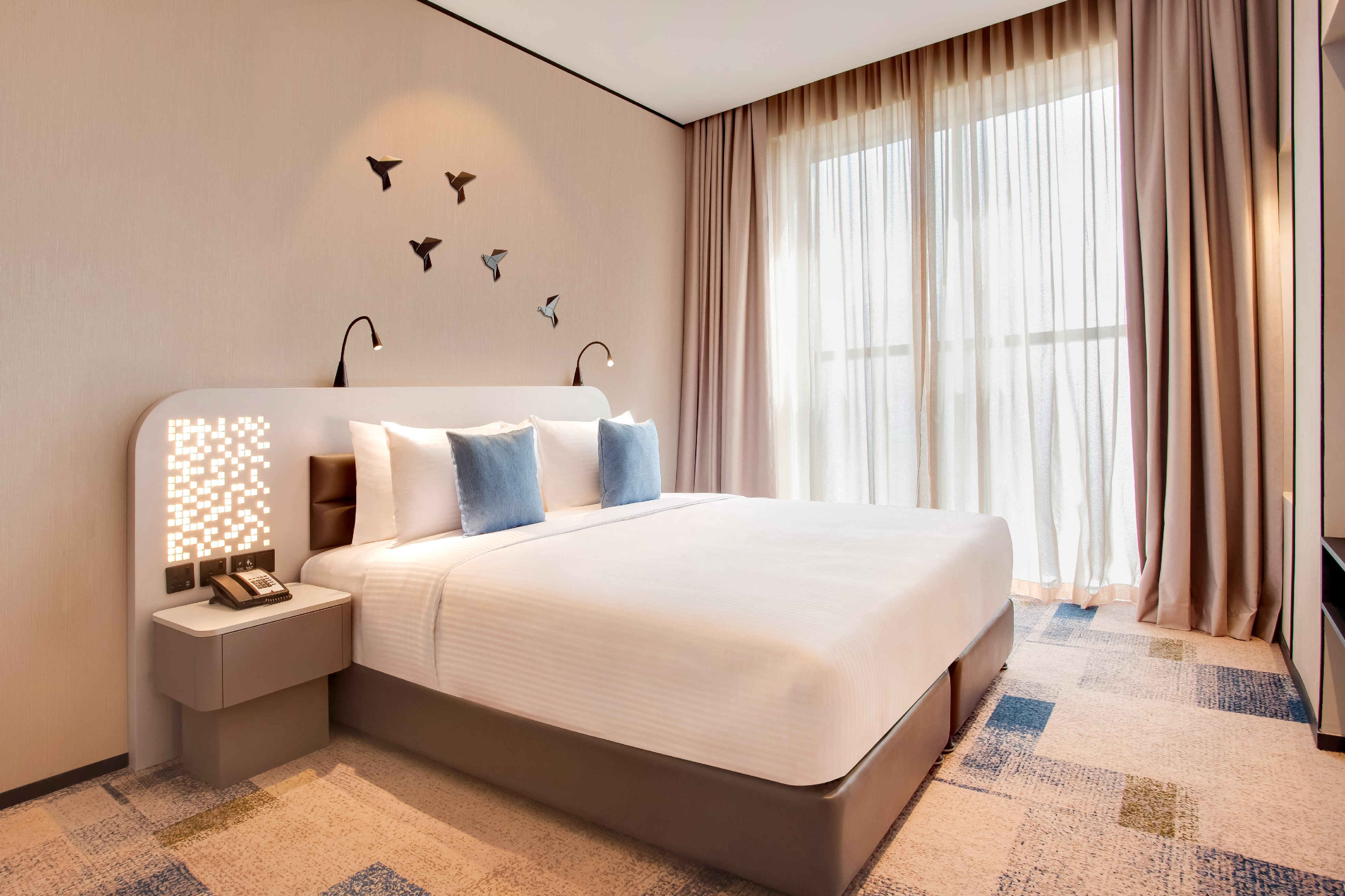 Lemon Tree Hotel Jumeirah Room Type - Executive Suite
