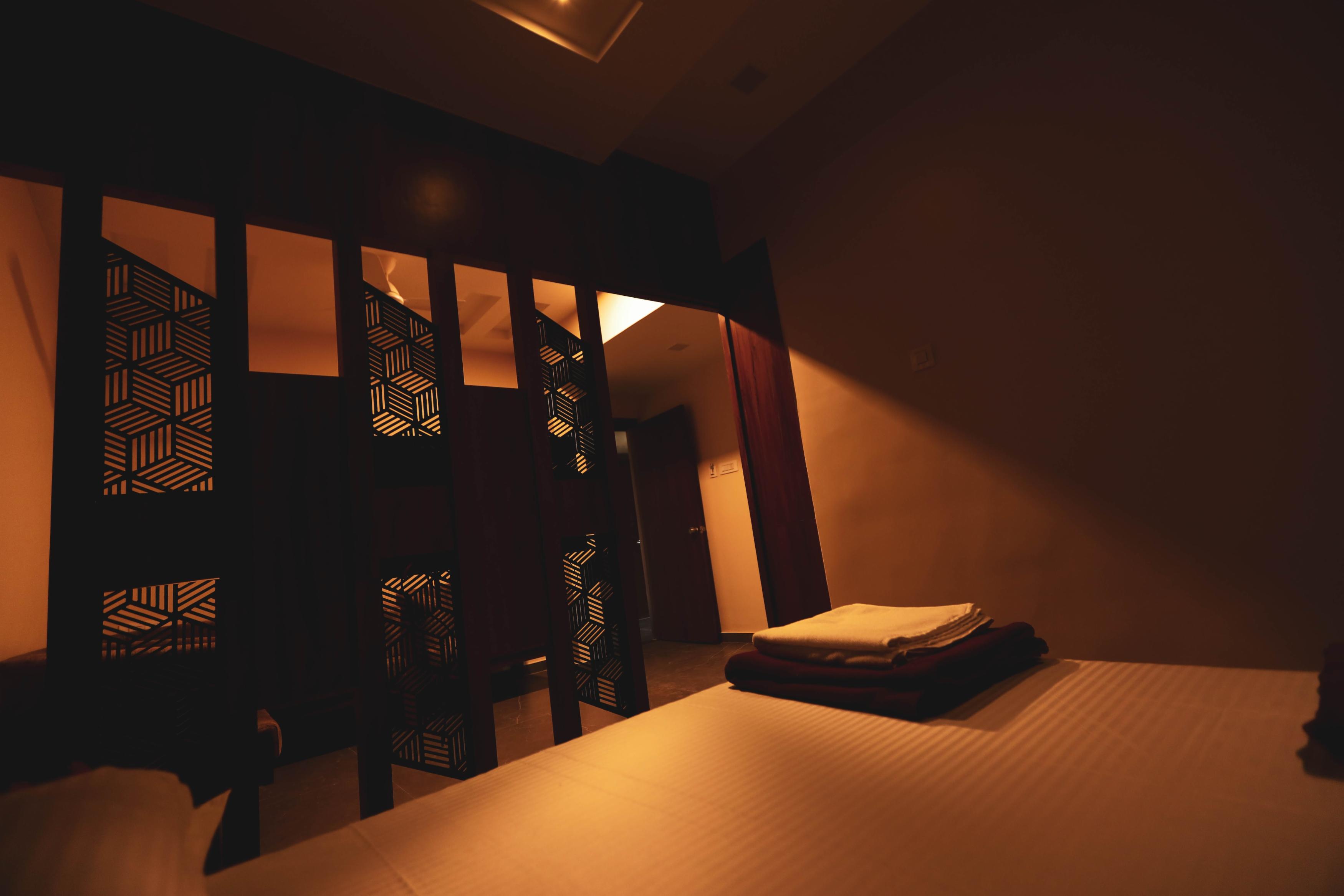 Hotel Kiran Room Type - Suite Room Ac