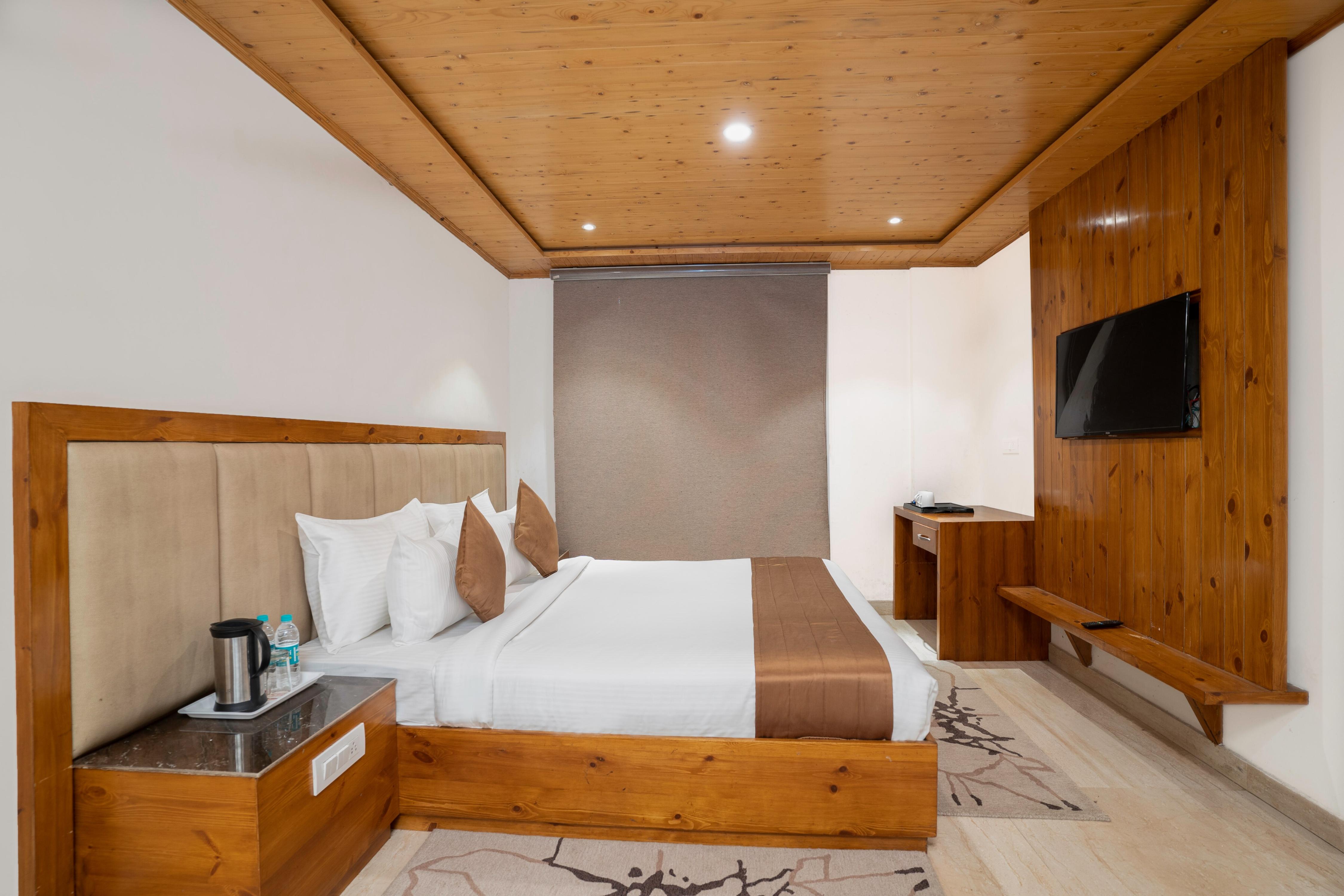Goldenfern Resort Shimla Room Type - Classic Room No View