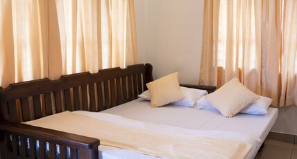 SHARDA RESIDENCY Room Type - Family Suite Room