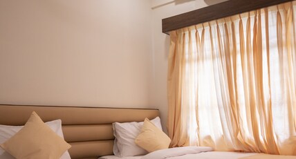 SHARDA RESIDENCY Room Type - Twin Bed Room