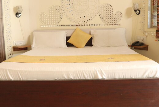 SHYAM HOMESTAY