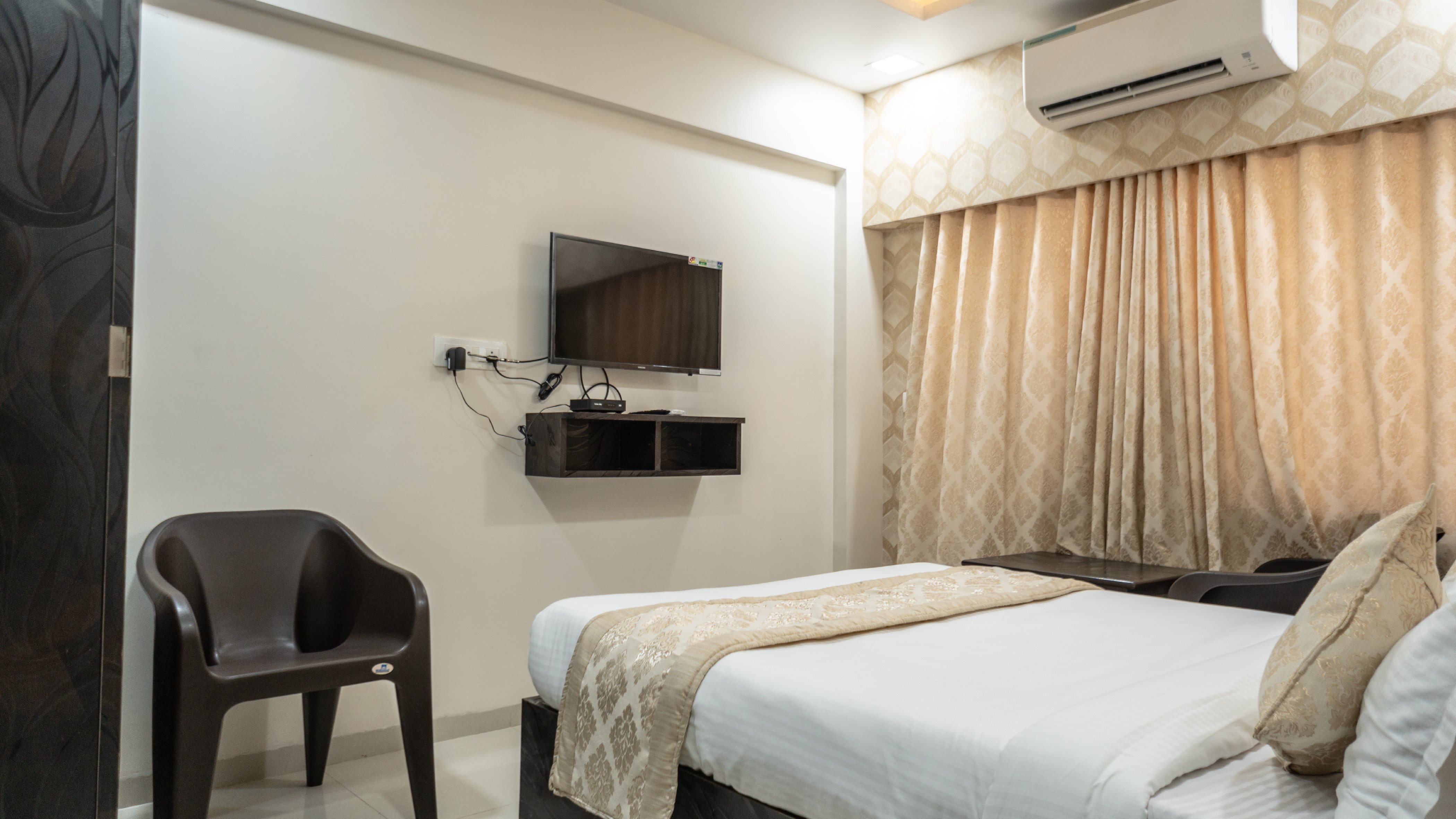 Hotel Dhavalgiri Room Type - Standard Room