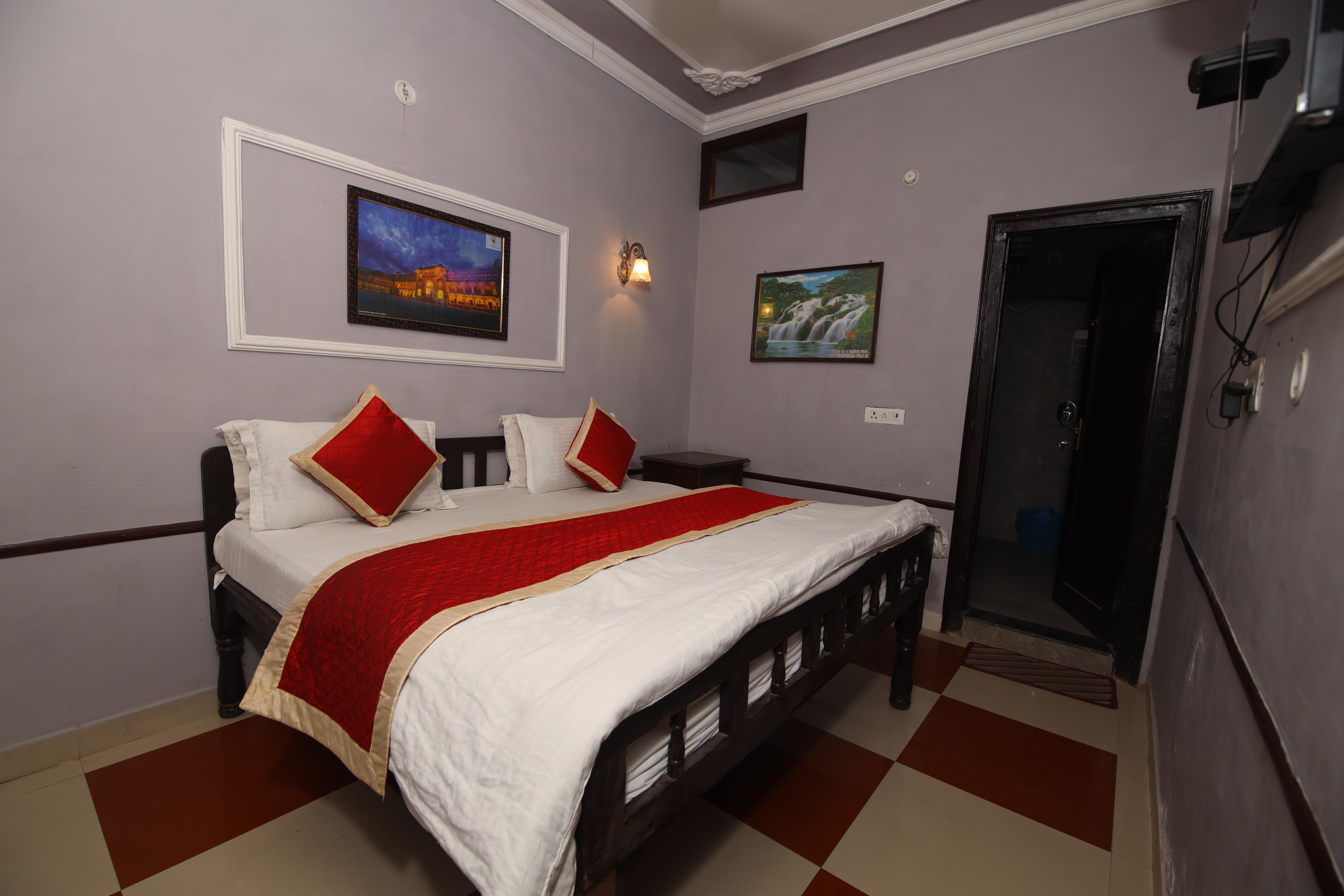 Madhu Villas Guest House - Tap to explore photos