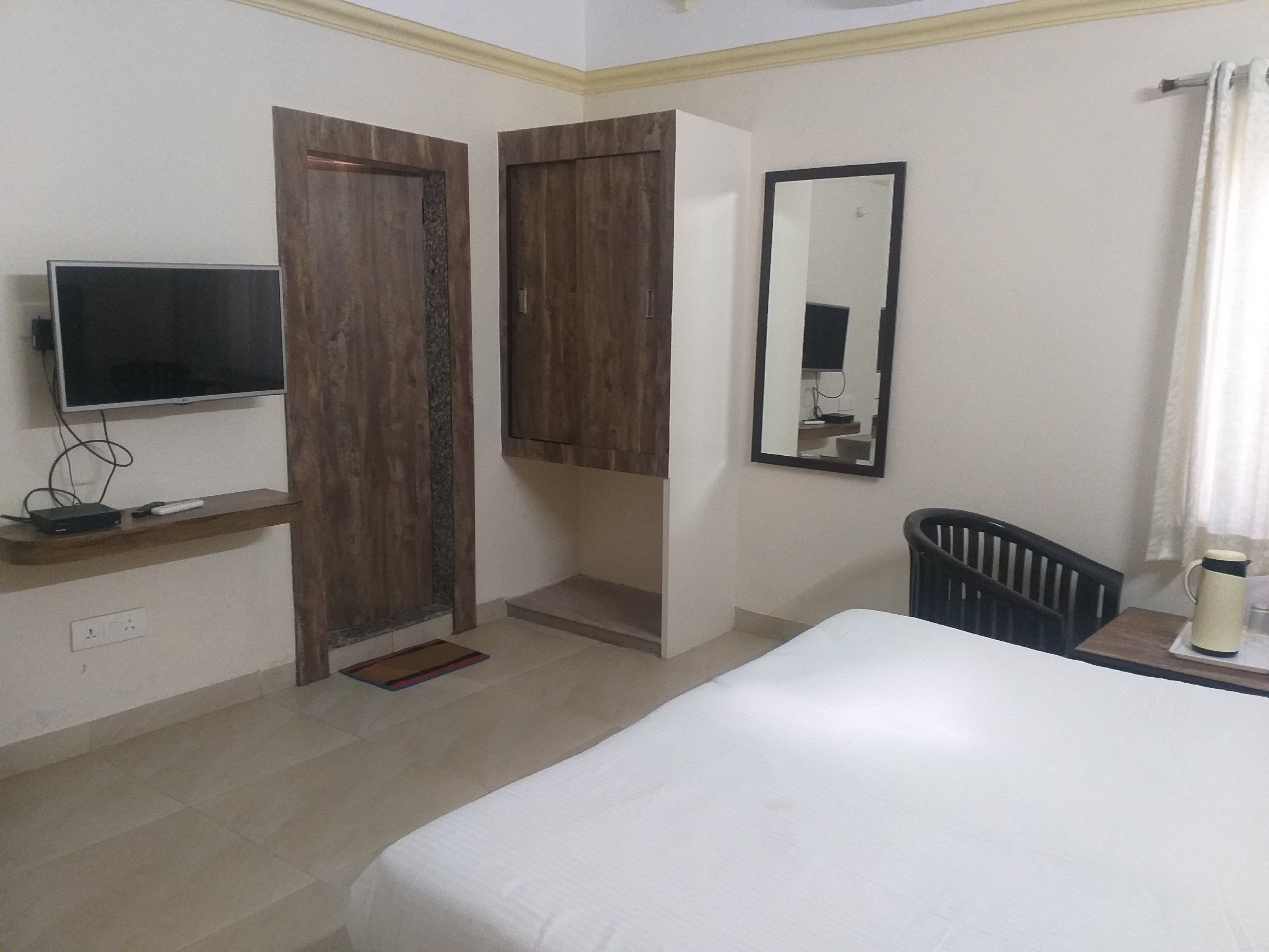 Devi Palace Resort - Tap to explore photos