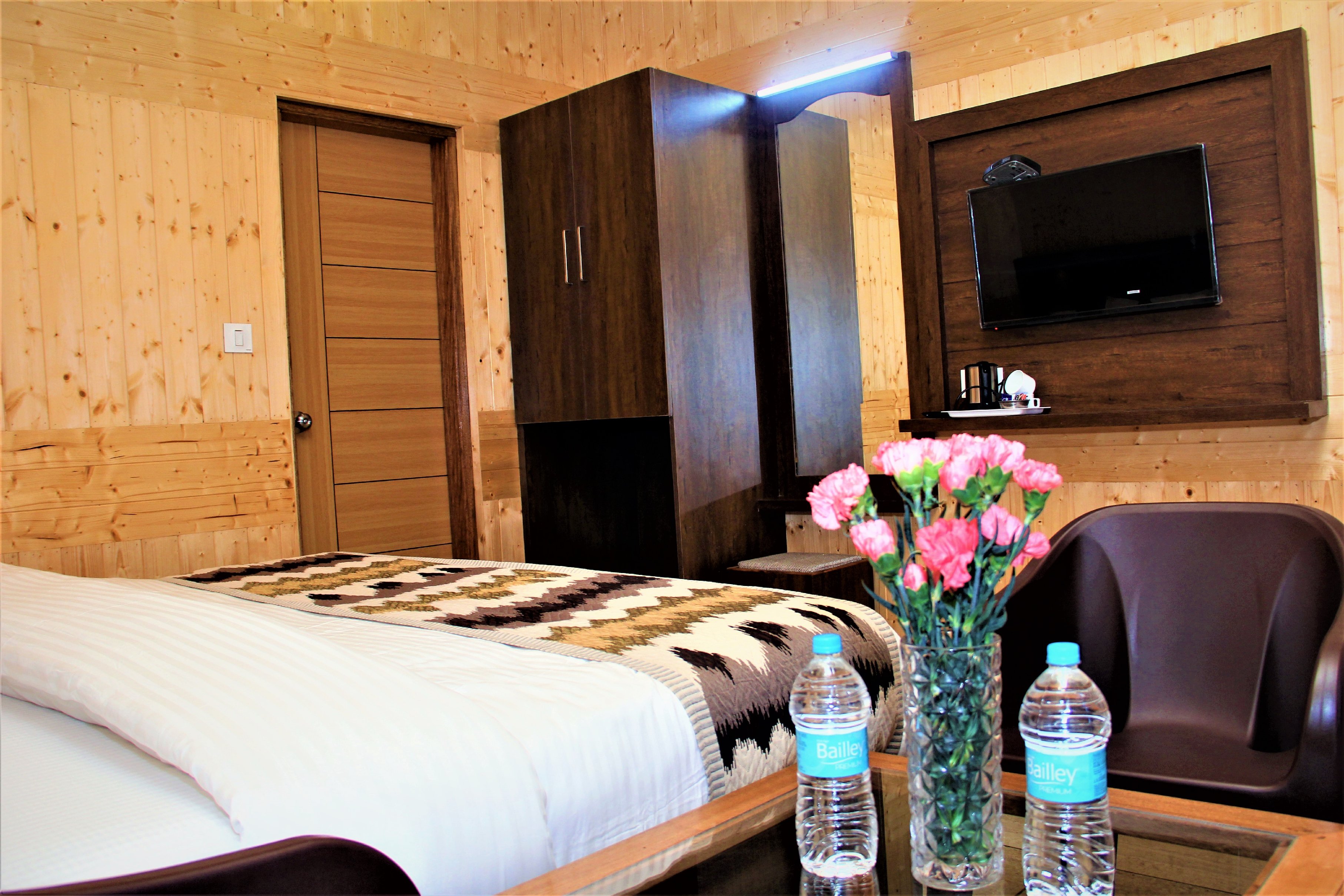 Resort Extreme Village Room Type - Super Deluxe room