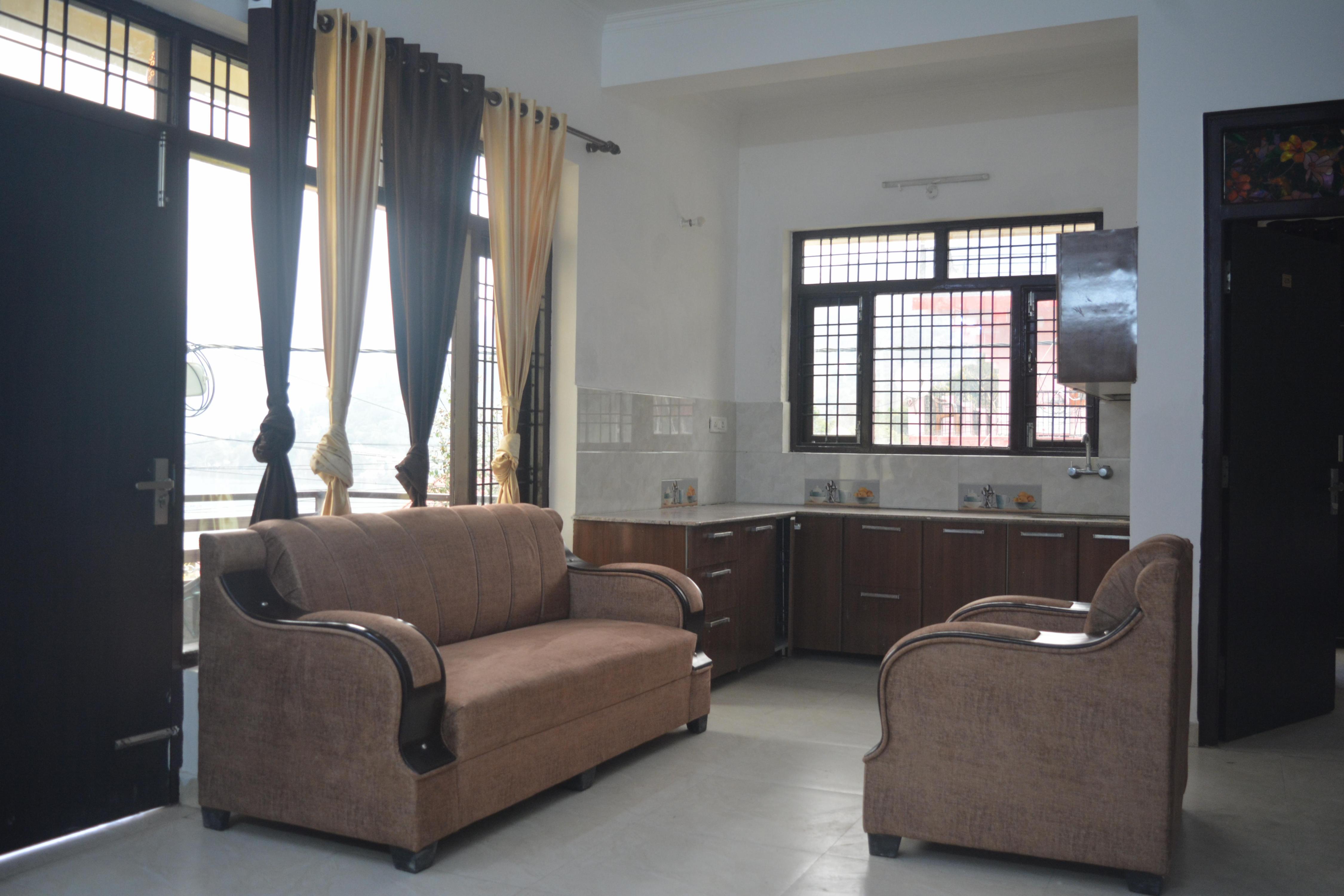 HR Upvan Inn Room Type - Family Suite 2 Bedrooms with Balcony & lake view