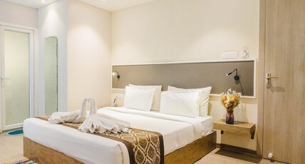 Ratana International Room Type - Luxury Room