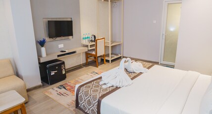 Ratana International Room Type - Luxury Room