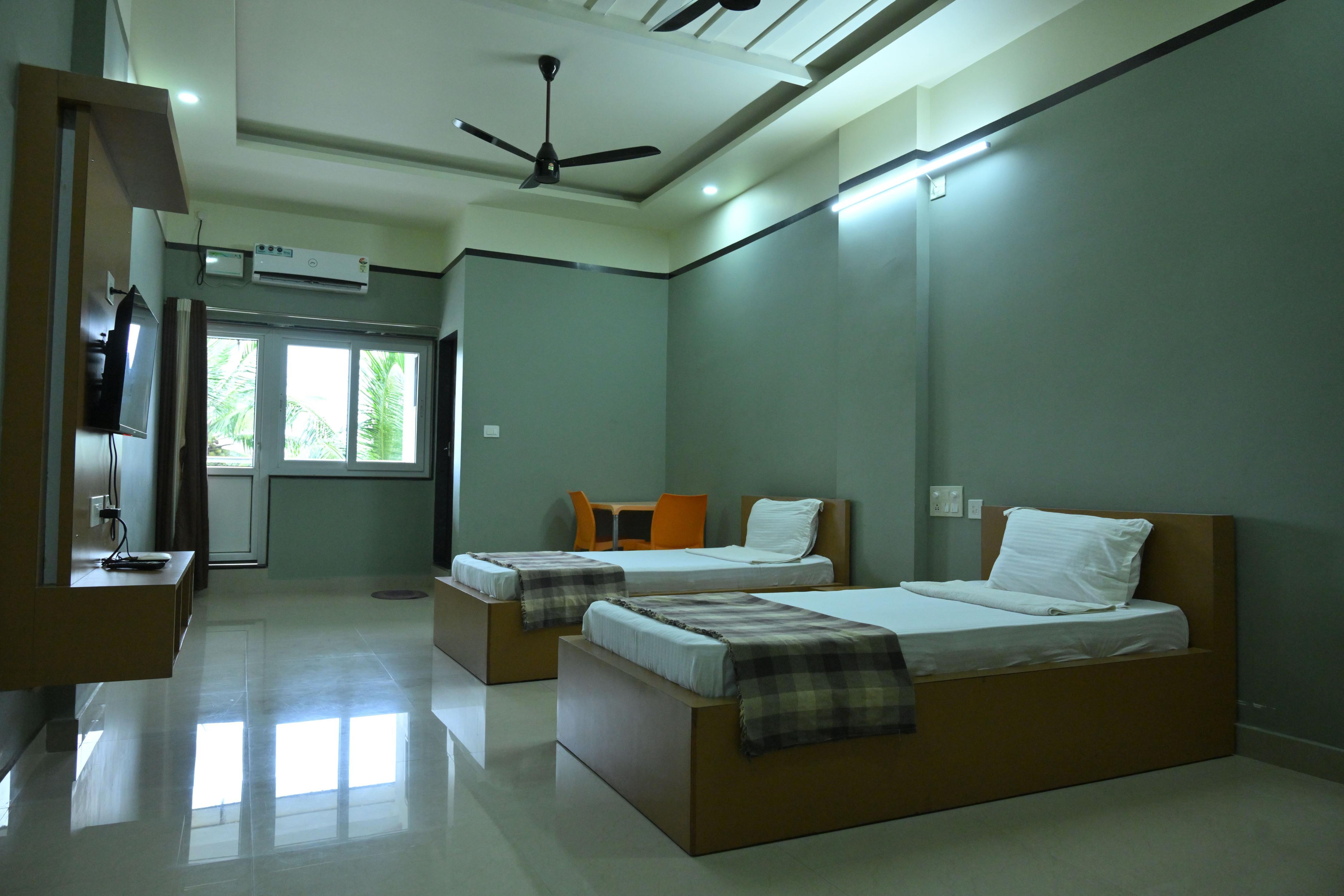 Reshma Lodge, Mangalore - Tap to explore photos