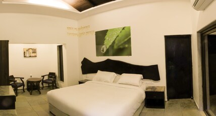 Serendipity Lakes and Resorts | Luxe Cottages Room Type - Rustic Cottage