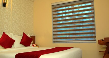 D'chandelier Room Type - Deluxe Room