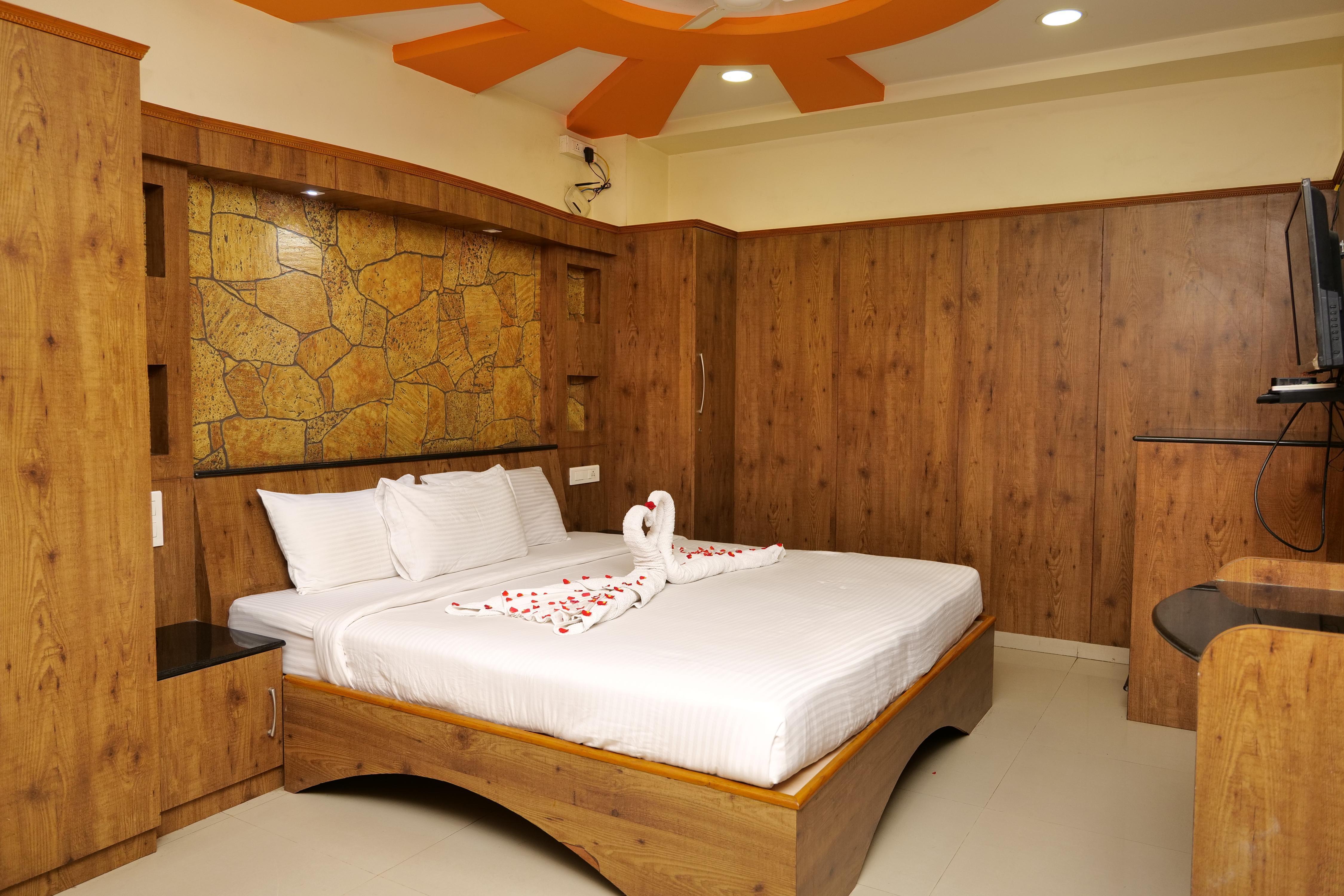 SakthiHotels - Tap to explore photos