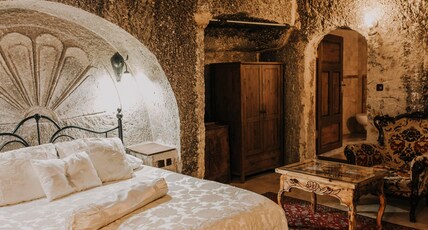 HOLIDAY CAVE HOTEL Room Type - Double Cave Room HOLIDAY CAVE HOTEL Room Type - Double Cave Room