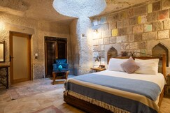 Design Cave Hotel
