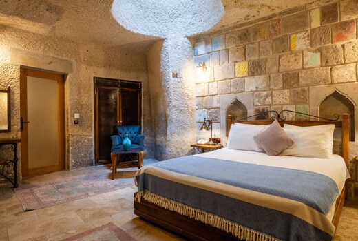 Design Cave Hotel