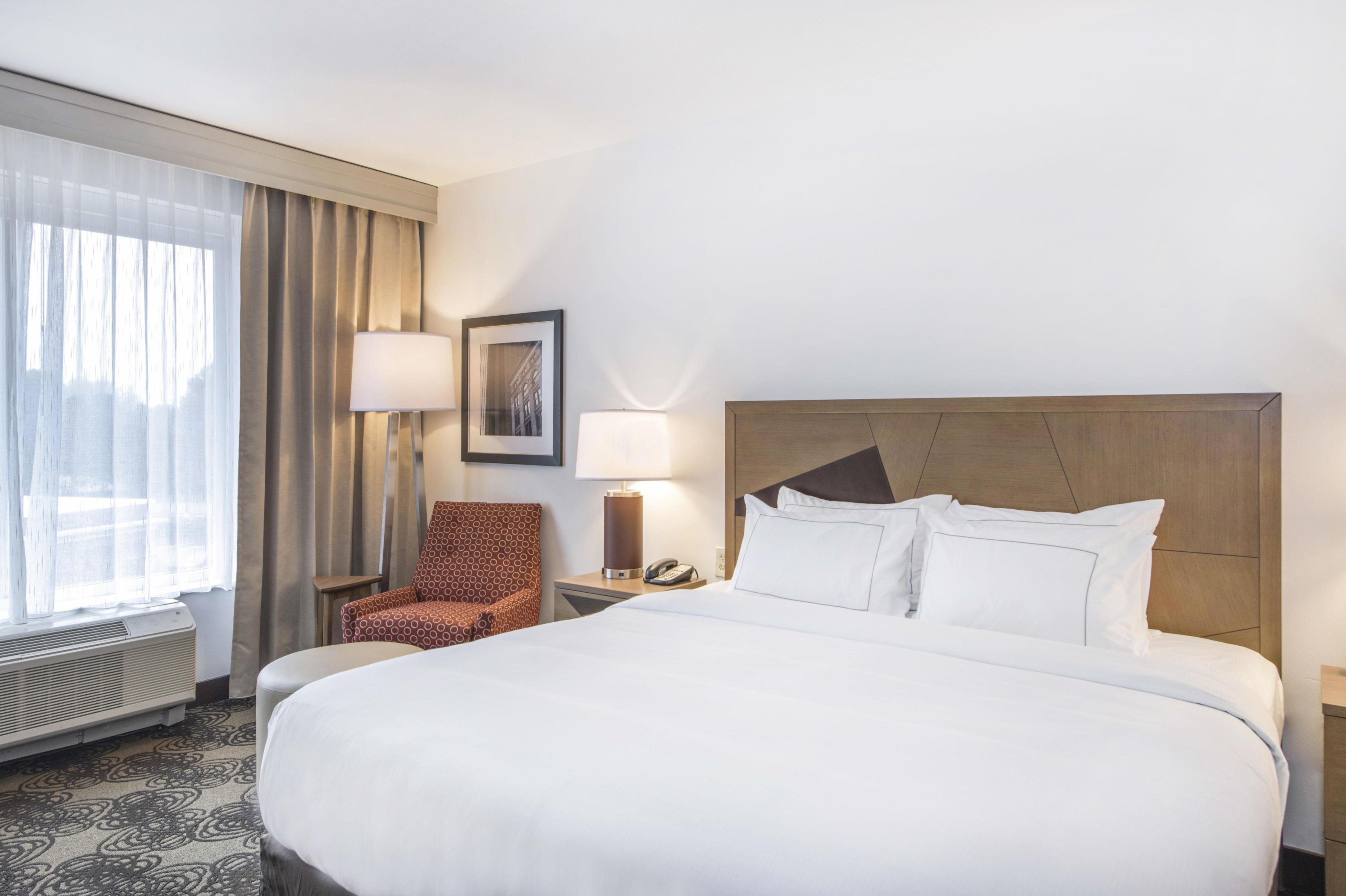 DoubleTree by Hilton Hotel Raleigh - Cary - Tap to explore photos
