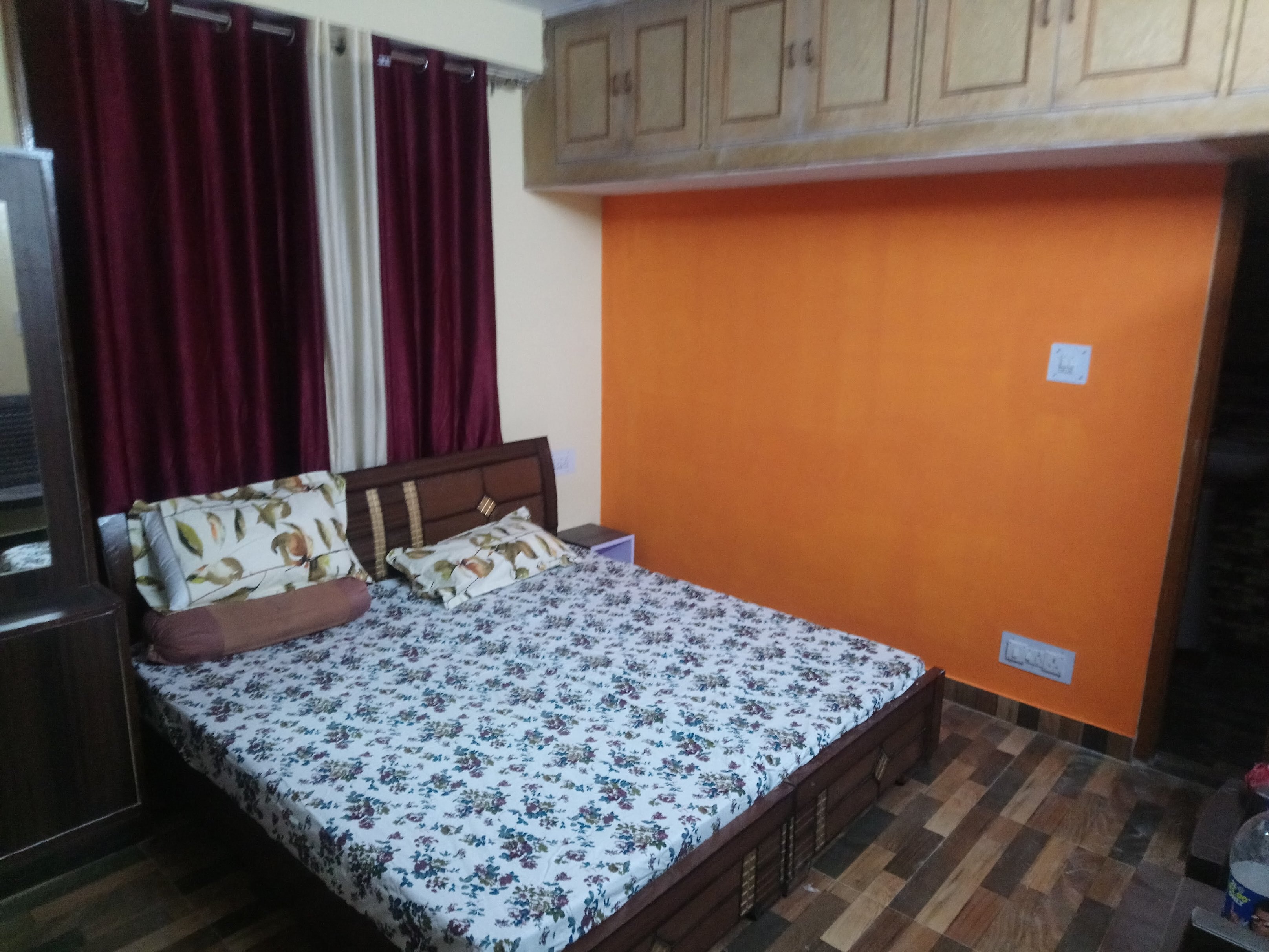 Apna Ghar B&B - Tap to explore photos