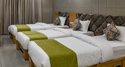 Hotel Pleasant Lake Room Type - Lavish Family Room