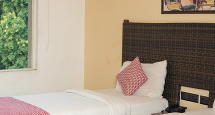 Hotel Beebiz Room Type - Deluxe Room