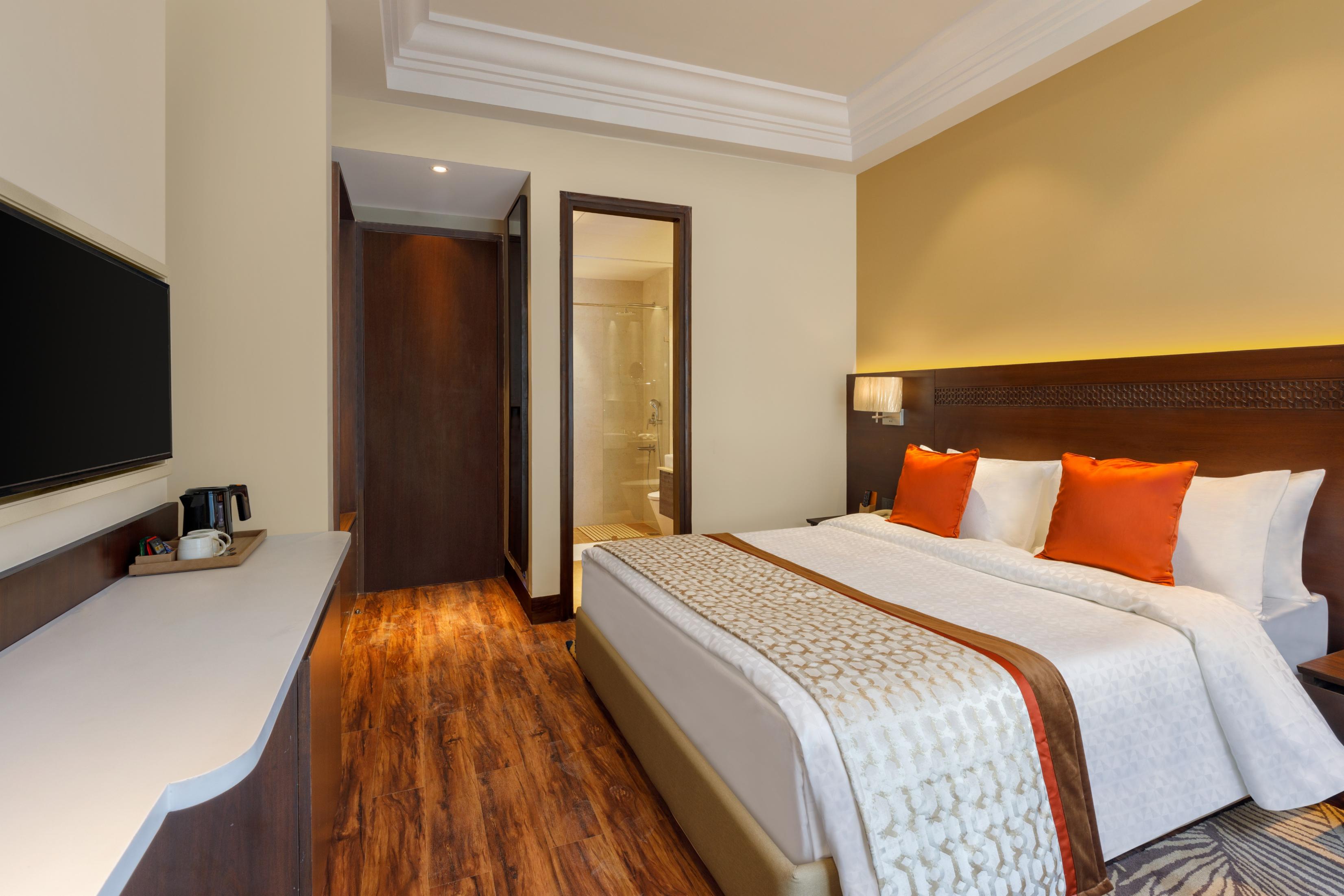 Ginger Greater Noida, Pari Chowk Room Type - D-Luxe Queen Room
