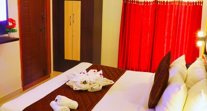 SS Silver Oaks Resort Room Type - Deluxe Room with Balcony
