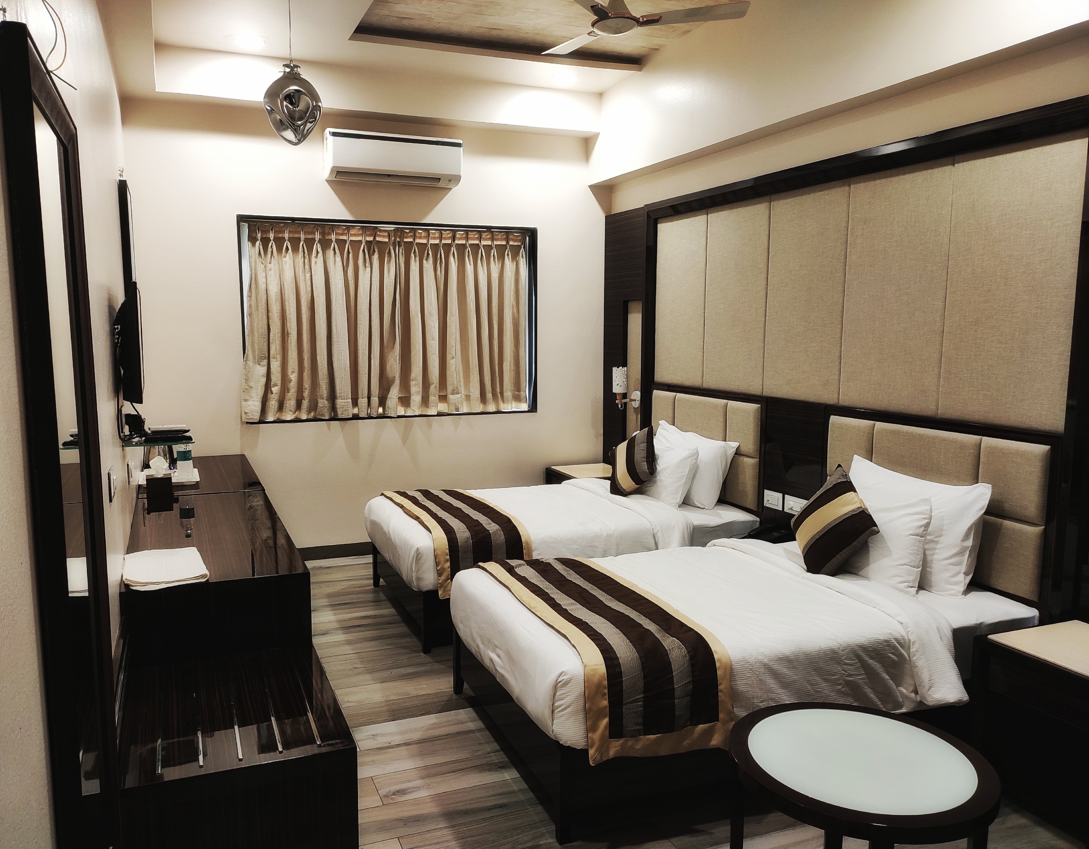 HOTEL GRAND KAUSHALYA Room Type - Royal Imperial