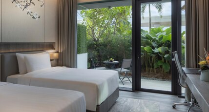Dusit Thani Laguna Singapore Room Type - Deluxe Laguna Patio Twin
