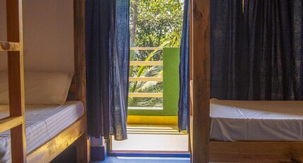 Green Nest Hostel Anjuna Room Type - Bed in 10 Bed Mixed Dormitory Room