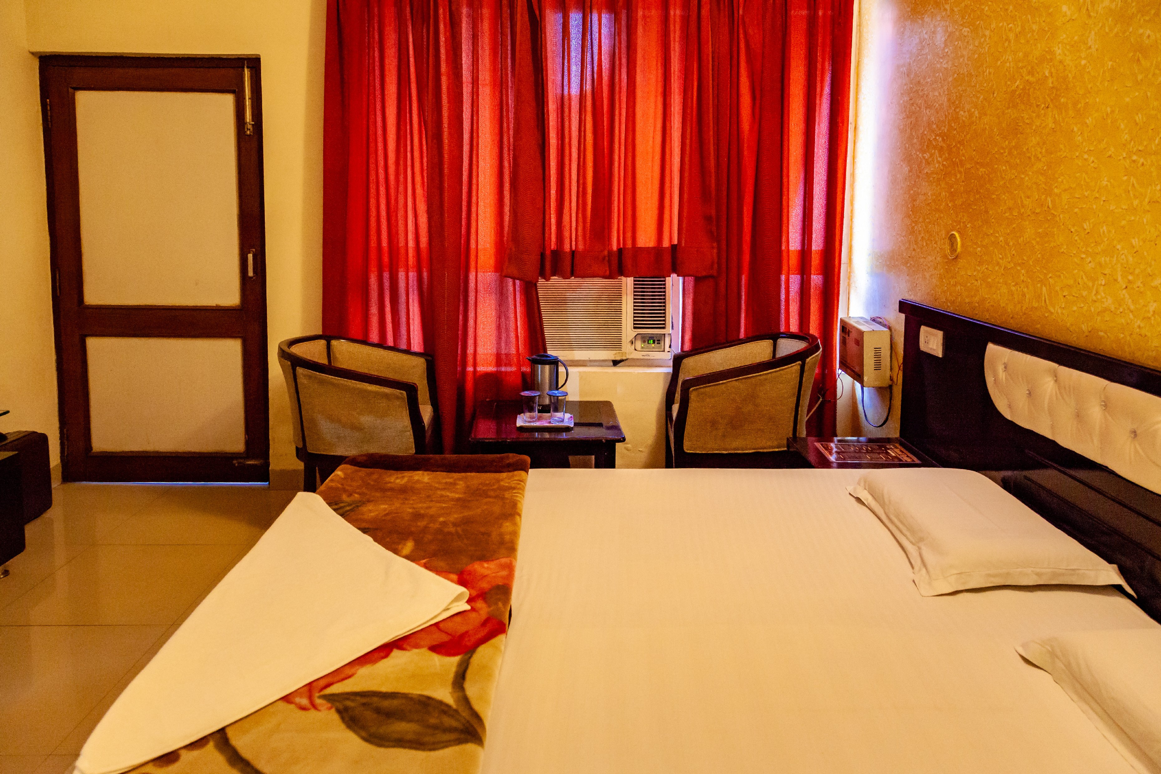 Rahi Tourist Bungalow Bareilly - Tap to explore photos