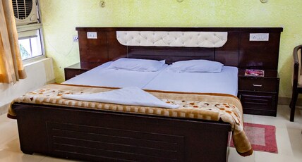 Rahi Tourist Bungalow Bareilly Room Type - Air Cooled