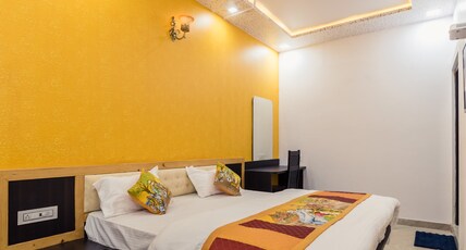 Hotel Amar Villa Room Type - Deluxe Non-AC Room