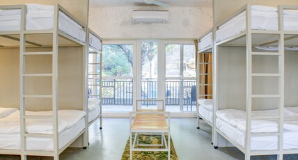 Bedzzz Rishikesh by Leisure Hotels (Laxman Jhula) Room Type - Bed in 16 Bed Mixed AC Dormitory with Connected Bathroom